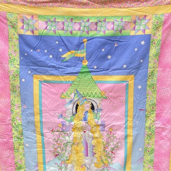PRINCESS Castle Baby Tummy Time Quilt Rapunzel Handmade 47 x 37 inches - Picture 3 of 16